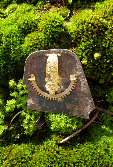 Broche Jernplade 6x6 cm